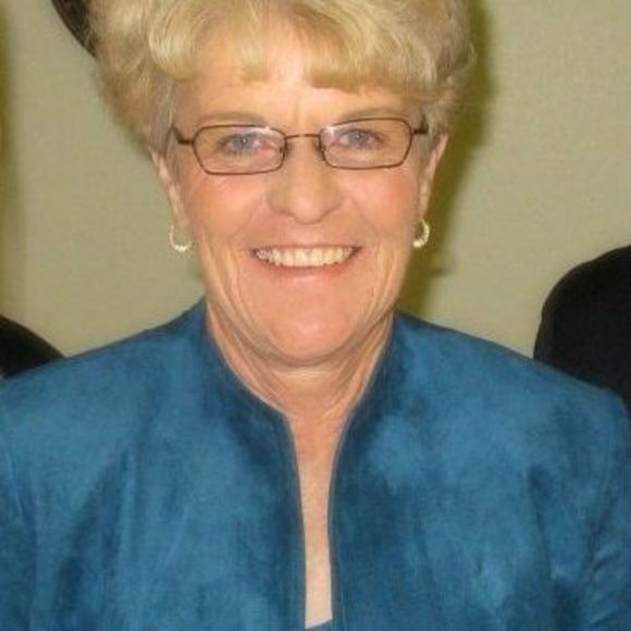 Meet your Posher, Sandra - Picture 1 of 1